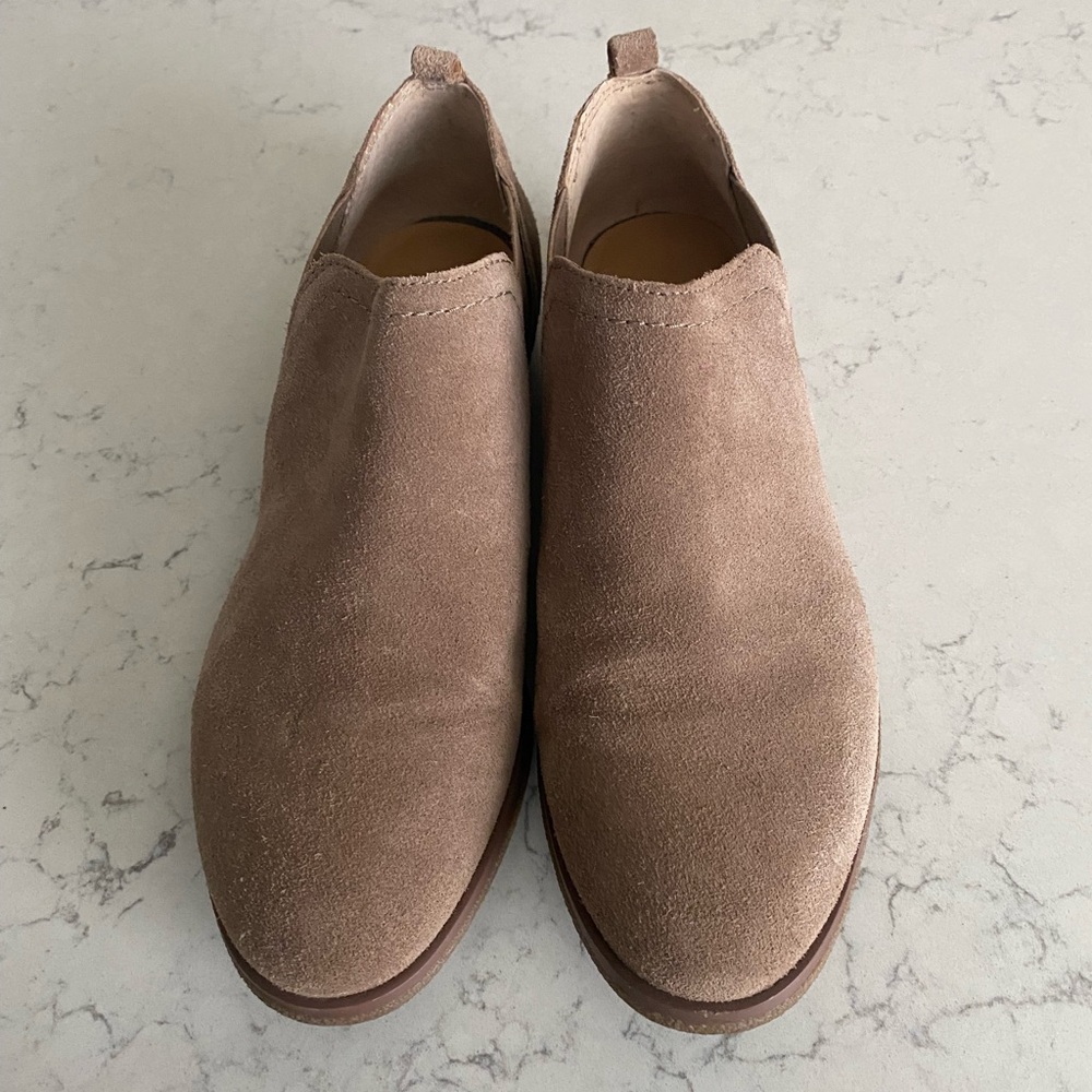 Women’s Franco Sarto Tan Suede size 7 Slip-On Shoes